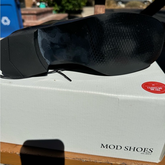 A pair of mod shoe, these are the Donna, beautiful pair made in Portugal. - Picture 3 of 9